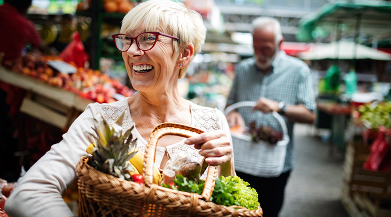 Fundación Salud & Vida, alimentación personas mayores