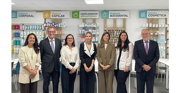 uax-refuerza-formacion-practica-en-farmacia-con-renovacion-su-aula-simulacion