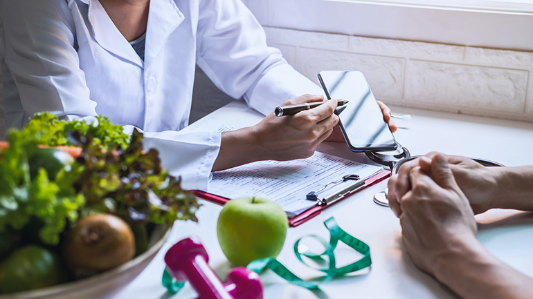 Los jóvenes disparan la demanda de nutricionistas en España: más del 50 % de las solicitudes son de menores de 35