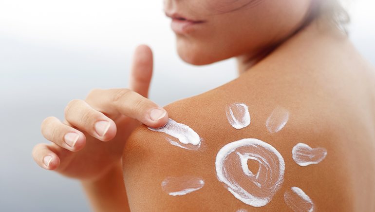 Proteger tu piel de las radiaciones solares y artificiales durante el verano