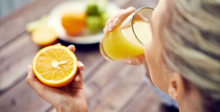 Vitamina C como hábito cotidiano que ayuda a obtener una dieta más saludable